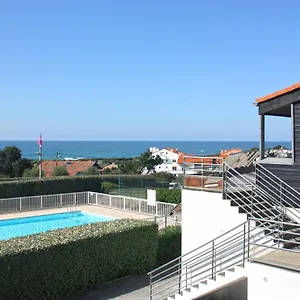 https://azureva-anglet.biarritzhotels.info