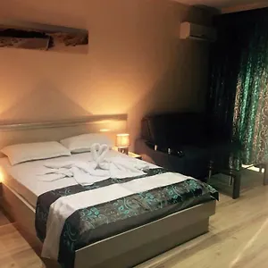 Bahami Hotel apartamentowy Słoneczny Brzeg